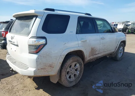 2024 Toyota 4Runner Sr5 из США, поврежденный, VIN JTEEU5JR0R5313971